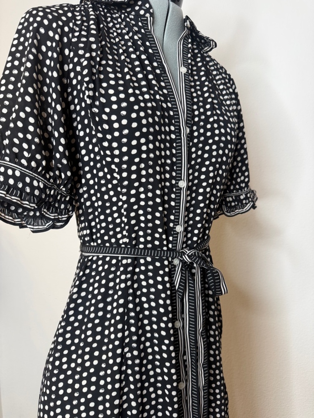 Max Studio London Polka Dot Maxi Dress Tie Waist Feminine Summer XS NWT - Picture 7 of 9